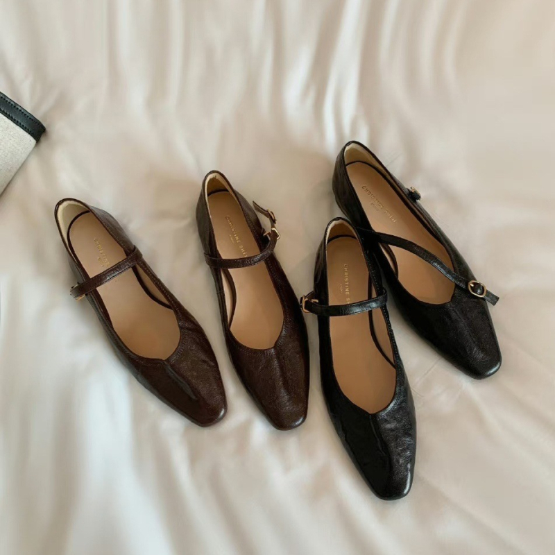 Mary Jane cipő, koreai stílus, négyszögletes orr, csatos zárás, alacsony sarok