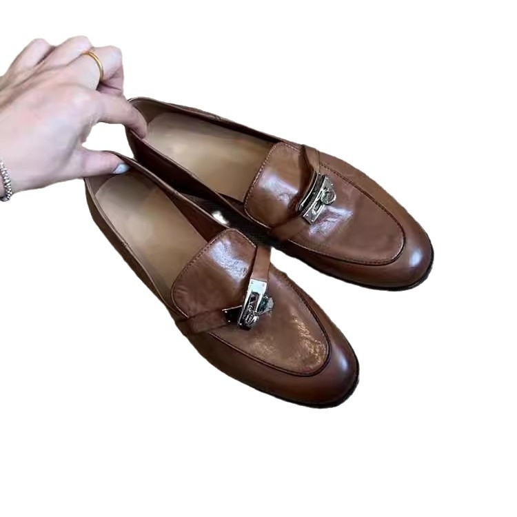 Ženske loaferice, britanski stil, gornji dio od bivlje kože, niski pet 1–3 cm, gumena potplat