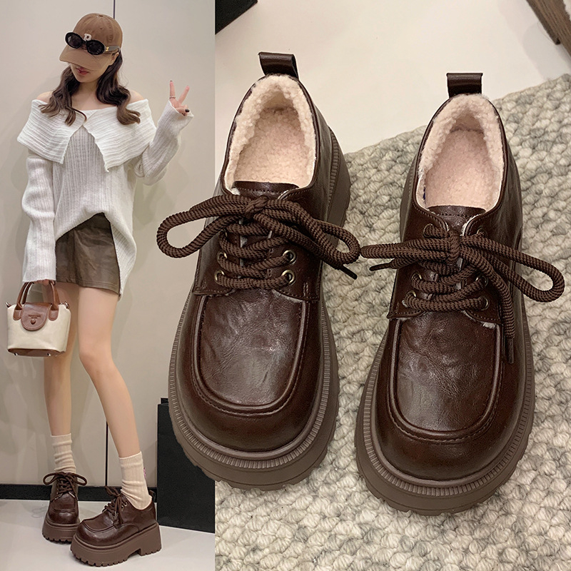 Ženske loaferice, britanski stil s debelim potplatom, zaobljeni vrh, gornji dio: Super Fiber, ulošak PU, potplat: guma, visina pete 3-5 cm
