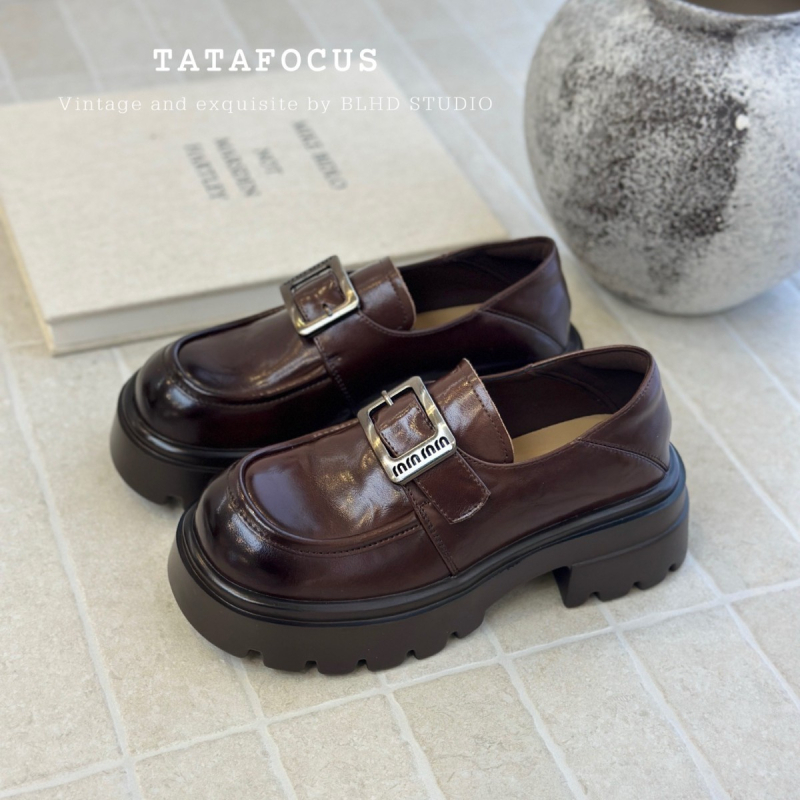 Ženske loaferice s debelim potplatom – PU gornji dio, gumeni potplat, okrugli vrh, srednja visina potpetice 3–6 cm (PU gornji dio; gumeni potplat; okrugli vrh; srednja visina potpetice 3–6 cm)