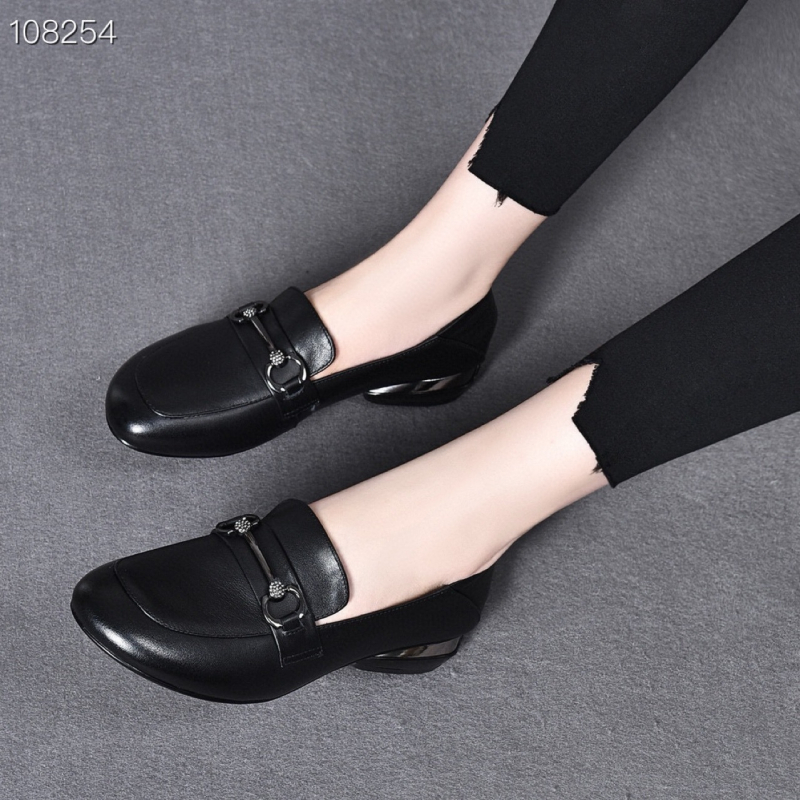 Ženske loafers od sintetičke kože, niski potpetica 1-3 cm, zaobljena prednja, PU ulošak