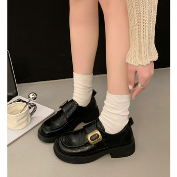Ženske loaferice od mikrovlakna, okrugli vrh, slip-on, niski pet 1–3 cm, gumeni đon