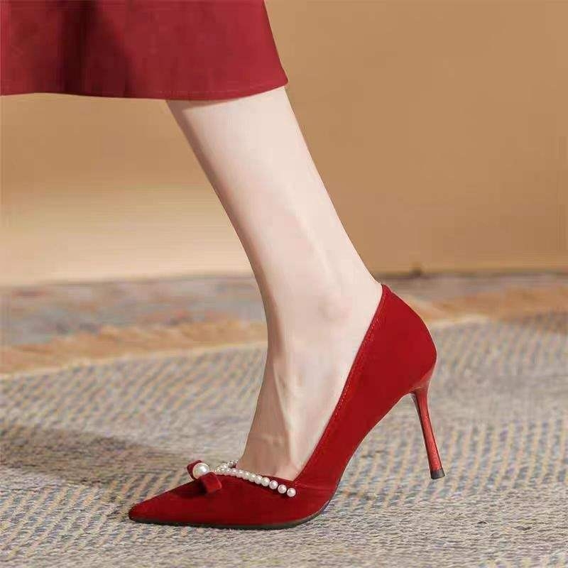 Svadbene cipele s otvorenim prstom, velur, kitten-heel, gumeni potplat