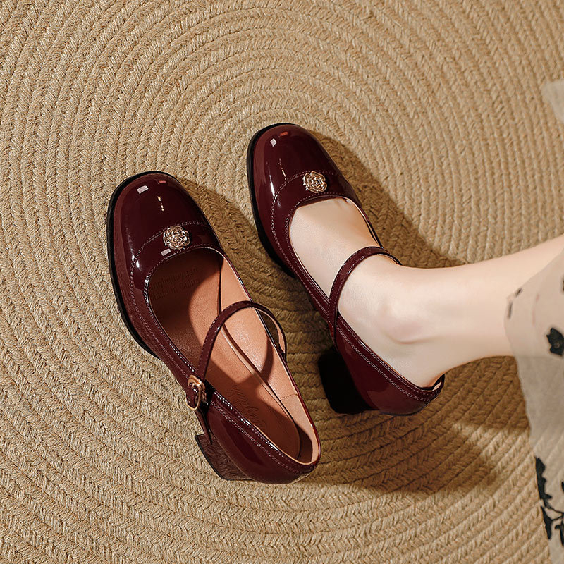 Retro Mary Jane cipele s kopčom, okrugli vrh, niski gornji dio, srednji pet 3–5 cm