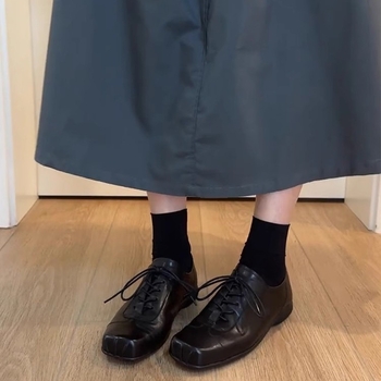 Loafers dama cu vârf pătrat, partea superioară din piele de vită, căptușeală din piele, talpă din cauciuc, toc mic