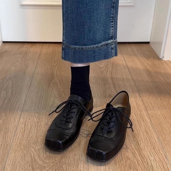 Loafers dama cu vârf pătrat, partea superioară din piele de vită, căptușeală din piele, talpă din cauciuc, toc mic