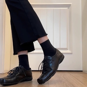 Loafers dama cu vârf pătrat, partea superioară din piele de vită, căptușeală din piele, talpă din cauciuc, toc mic