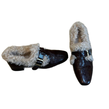 Damske cipele od ovčje kože, francuski retro stil, pliša fleece podstava, kopčano zatvaranje, srednja potpetica, gumeni potplat