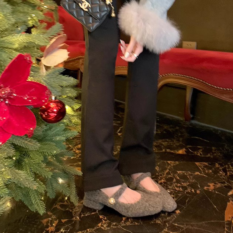 Mary Jane обувки за жени с равна подметка — кръгъл нос, горна част от свинска кожа, нисък дебел ток, гумена подметка, естествена кожена стелка