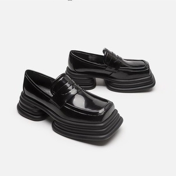 Platformne cipele, kvadratni vrh, dvostruka kože goveda gornji dio, niski muffin pet 1–3 cm, britanski fakultetski stil