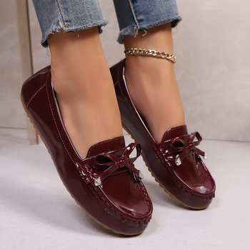 Дамски ежедневни лоуфери, кръгла нос, PU горна част, нисък профил, плосък ток 1–3 cm, гумена подметка