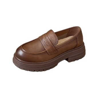 Loafers od prve slojevite kože; okrugli vrh; debeli pet 3–5 cm; gumeni potplat; ulošak od prave kože