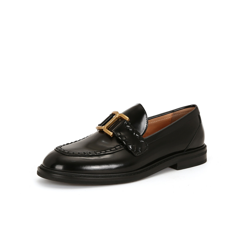 Dámske loafers s kruhovým nosom, vrchný materiál z mikrovlákna, vnútorná stielka z prírodnej kože, gumová podrážka, nízka výška otvoru, 3–5 cm podpätok, bežné denné nosenie.