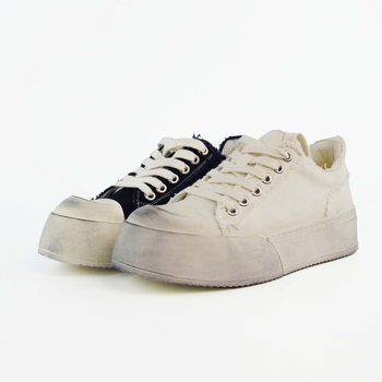 Muške tenisice od platna, zaobljeni nos, gumena potplat, uložak od mreže + latex