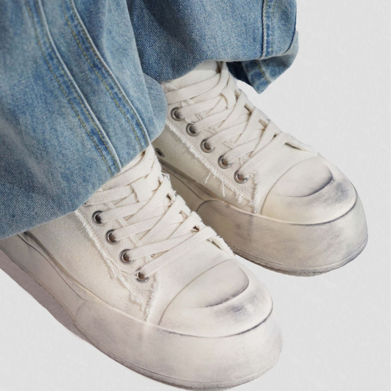 Muške tenisice od platna, zaobljeni nos, gumena potplat, uložak od mreže + latex