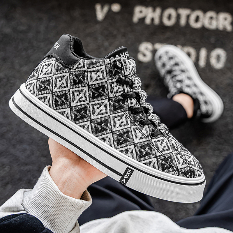 Muške tenisice: prozračni platneni gornji dio, Slip-On s visokim vrhom, PVC potplat, mrežasta podstava