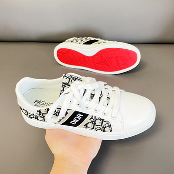 Muške casual tenisice s gornjim dijelom od mikrovlaknaste kože, okrugli vrh, niski profil, gumeni potplat, vezanje