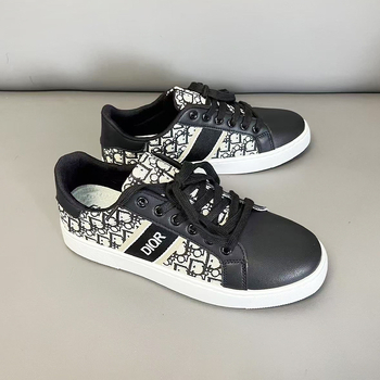 Muške casual tenisice s gornjim dijelom od mikrovlaknaste kože, okrugli vrh, niski profil, gumeni potplat, vezanje