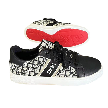 Muške casual tenisice s gornjim dijelom od mikrovlaknaste kože, okrugli vrh, niski profil, gumeni potplat, vezanje