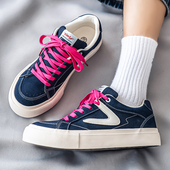 Muške tenisice za skateboard, prozračni platneni gornji dio, okrugla špička, vezanje na šnure, gumeni đon