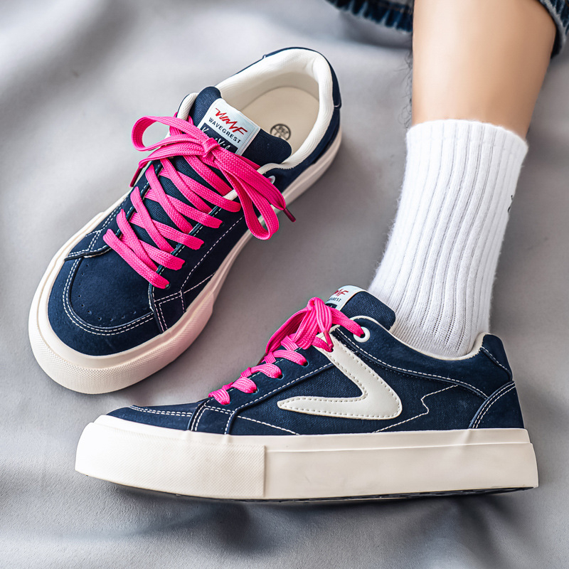 Muške tenisice za skateboard, prozračni platneni gornji dio, okrugla špička, vezanje na šnure, gumeni đon