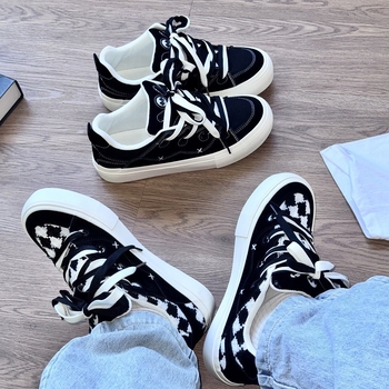 Muške platnene tenisice - Lagane, Niskog profila, Na vezanje, Gumena potplat, Mrežasta podstava