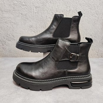 Ghete Martin pentru bărbați: partea superioară din piele naturală, talpă din cauciuc, branț din piele de porc, căptușeală din blană artificială