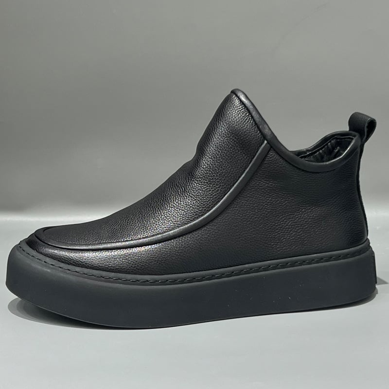 Férfi Chelsea bakancs valódi bőrből, meleg fleece bélés, oldalsó cipzár, kerek orr, középmagas sarkú 3-5 cm