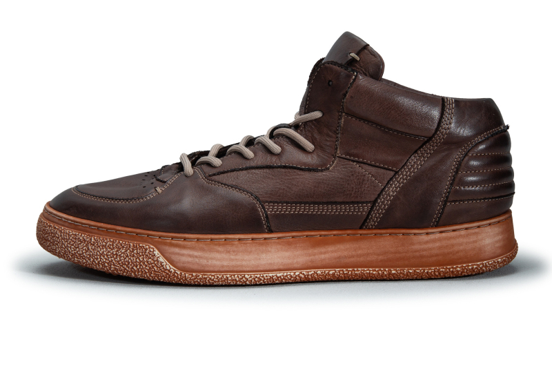 Ghete din piele pentru bărbați mid-top, upper din piele de vițel, talpă din cauciuc, vârf rotund, toc 3–5 cm, închidere frontală