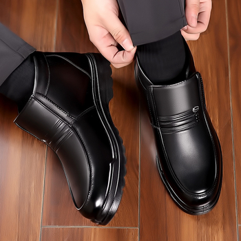 Ghete de iarnă pentru bărbați – partea superioară din piele, talpă PU, branț din blană artificială, vârf rotund, stil casual