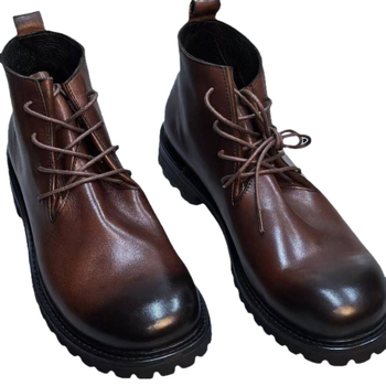 Martin bakancs férfiaknak - felső rész ló bőrből; talp valódi bőrből; Goodyear talp; kerek orr; sarokmagasság 3-5 cm