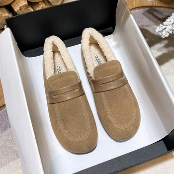 Ženske zimske slip-on tenisice s umjetnom krznom uložkom, mat vanjski dio, gumeni đon, niska potpetica 1–3 cm