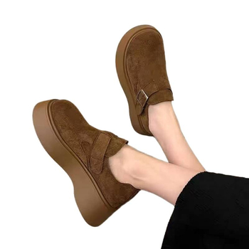 Ženske cipele s debelim potplatom, uzorak lubanje, okrugli vrh, bez vezivanja, klinasti potplat 4–6 cm