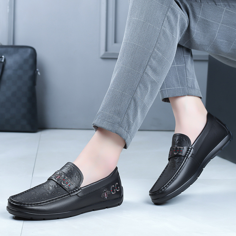 Muške Slip-On Bean Shoes od kože prvog sloja teleće kože, gumeni potplat, zaobljeni vrh, uložak od svinjske kože, prozračne