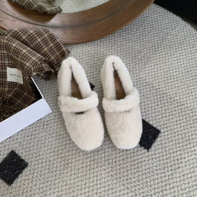 Ženske loaferice s unutarnjim povećanjem visine 5 cm, gornji dio od umjetne pliš, Velcro zatvarač, gumeni potplat, visina pete 3-5 cm