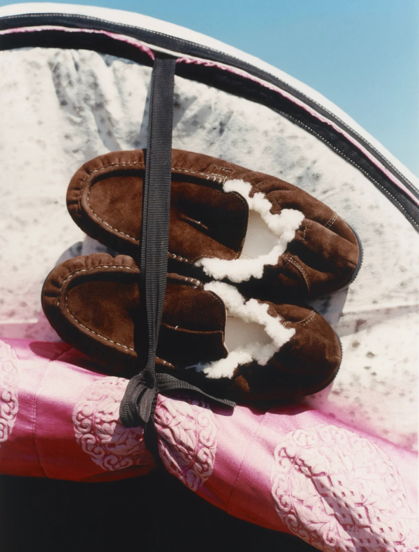 Loafers pentru femei – exterior velur, căptușeală din lână de miel, închidere frontală cu șiret, vârf rotund, talpă din cauciuc, Iarna 2025