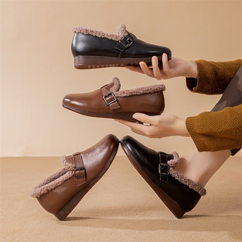 Ženske zimske slip-on loaferice – gornji dio od kože goveda, podstava od vune, uložak od ovčje vune, potplat od šlachte govedjeg