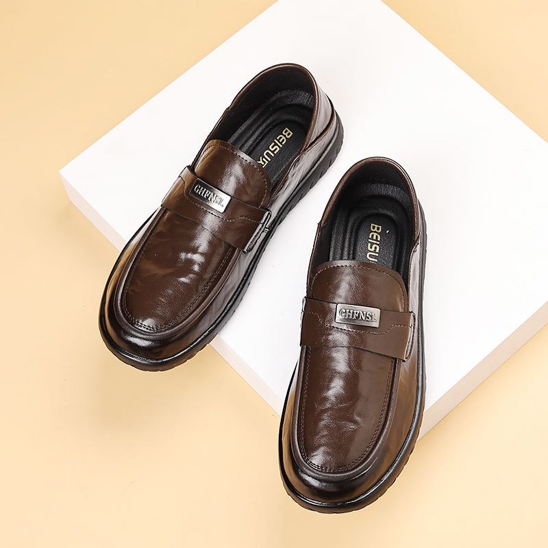 Pantofi casual bărbați slip-on din piele de vită, două straturi — vârf rotund, talpă din cauciuc, antiderapant