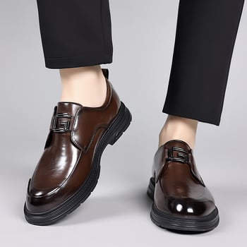 Muške slip-on mokasice s gornjim dijelom od mikrovlakna, prozračni PU ulošak, okrugli vrh, gumeni potplat