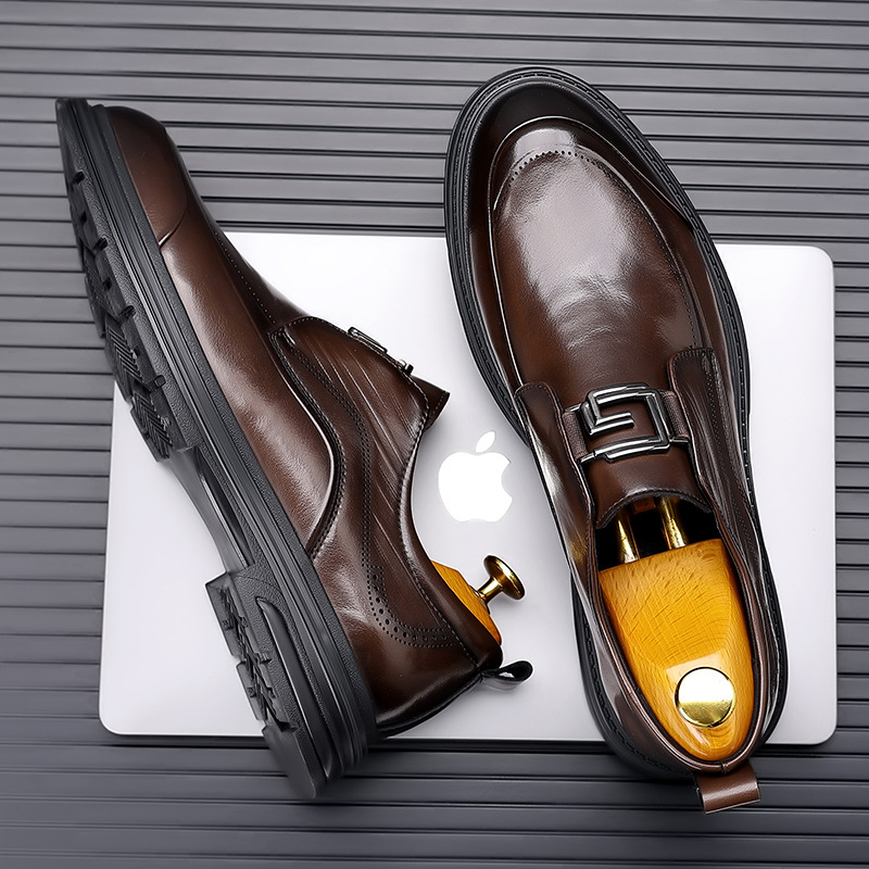 Muške slip-on mokasice s gornjim dijelom od mikrovlakna, prozračni PU ulošak, okrugli vrh, gumeni potplat