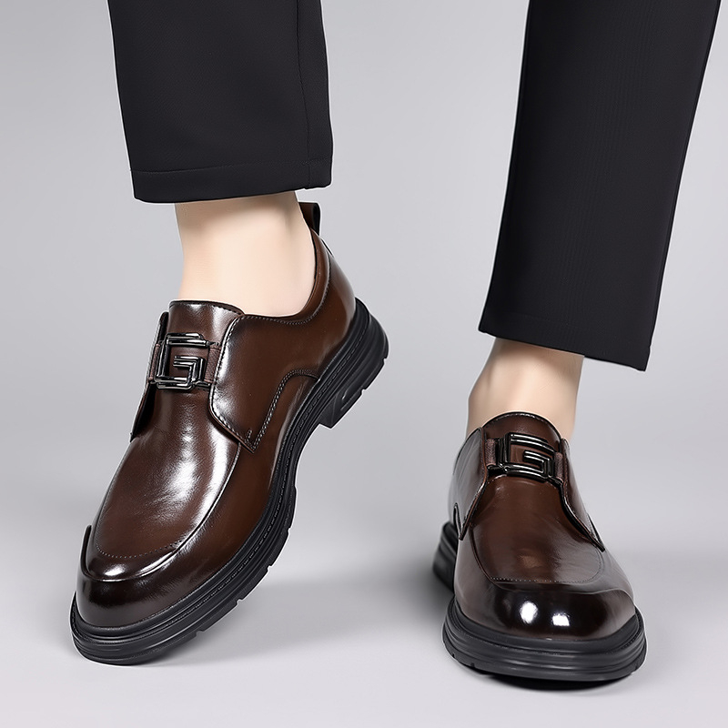 Muške slip-on mokasice s gornjim dijelom od mikrovlakna, prozračni PU ulošak, okrugli vrh, gumeni potplat