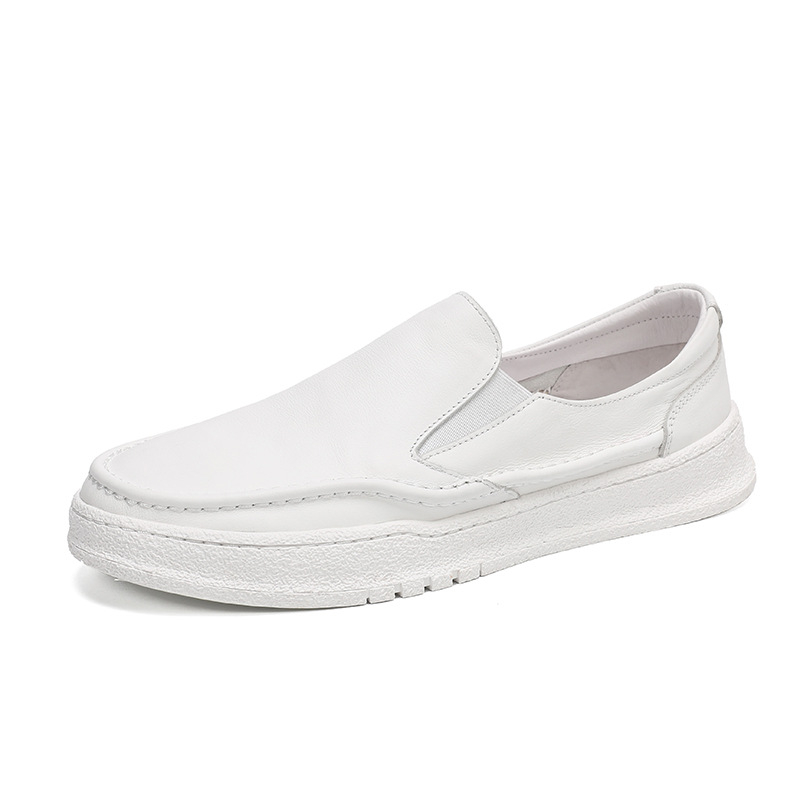 Muški slip-on loaferi - gornji dio od prave kože, okrugla vrh, gumeni potplat, minimalistički dizajn