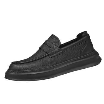 Muške slip-on cipele, prozračne gornja strana od kože koze prve sloje, podstava od ovčje kože, uloška od prve plasti svinjske kože, gumena pjena potplat, okrugli nos, srednja visina pete 3-5 cm