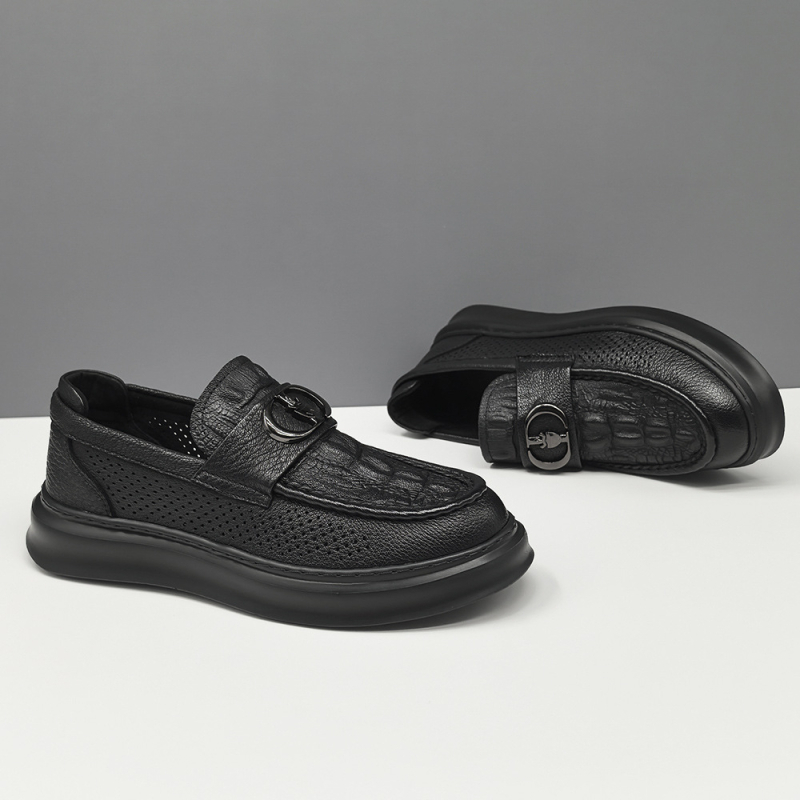 Muške slip-on cipele, prozračne gornja strana od kože koze prve sloje, podstava od ovčje kože, uloška od prve plasti svinjske kože, gumena pjena potplat, okrugli nos, srednja visina pete 3-5 cm