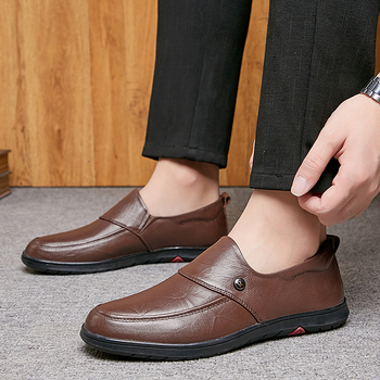 Kožni loafers s okruglim nosom i gumom na potplatu, niski gornji dio, prozračne i izdržljive muške casual poslovne cipele