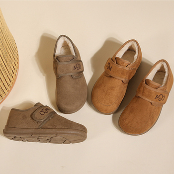 Női téli csizma Velcro zárással, plüss belsővel, alacsony szár, PVC talp, alacsony sarok 1-3 cm