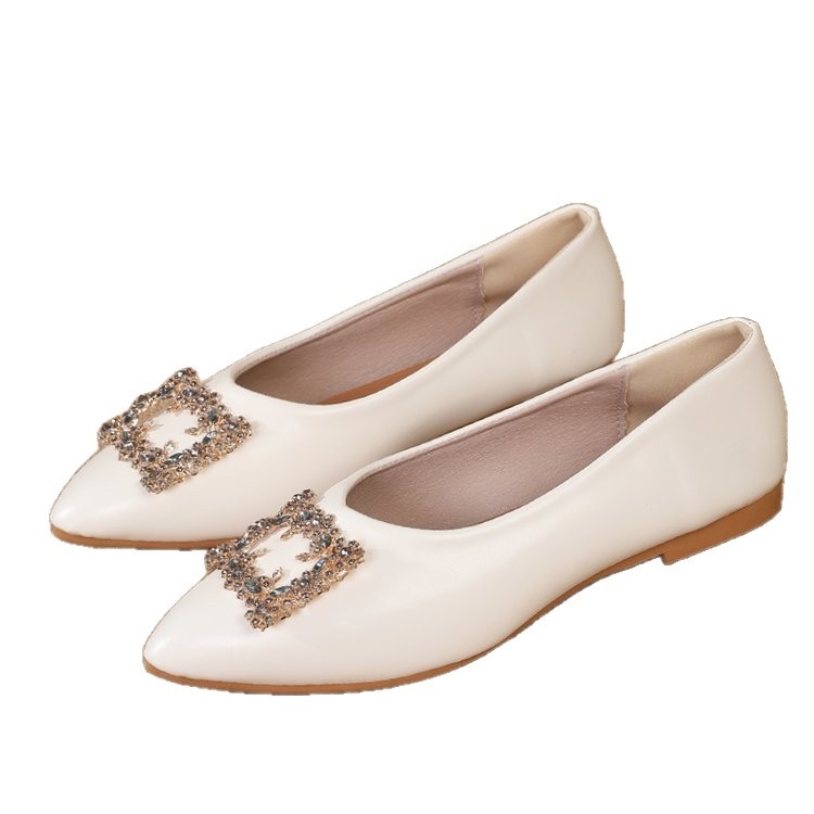 PU felső rész, hegyes orrú lapos cipő, gumírozott talpú, alacsony sarok, slip-on mule