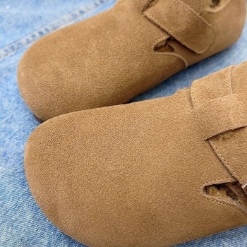 Kožni velur loafers s fleecem podstavom, četvrtasti nos, gumena podloga, srednja peta 3–5 cm, pogodni za zimu, proljeće i jesen