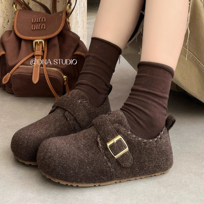 Női velúr loaferek mesterséges rövid plüss béléssel, gumitalpú, kerek orrú, alacsony felső rész