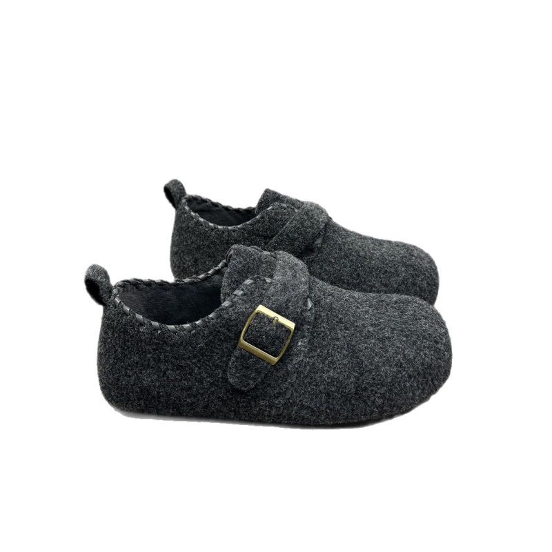 Női velúr loaferek mesterséges rövid plüss béléssel, gumitalpú, kerek orrú, alacsony felső rész